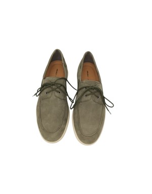 FRAU STRINGATA TIPO BARCA, TOMAIA IN NABUK COLORE VERDE TIMO, FONDO GOMMA BEIGE