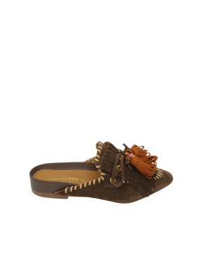 BRUNO PREMI SABOT IN CAMOSCIO COLORE BROWN CON FRANGIA IN TINTA ED ACCESSORI MULTICOLOR, INSERTI IN VITELLO CUOIO, FONDINO GOMM