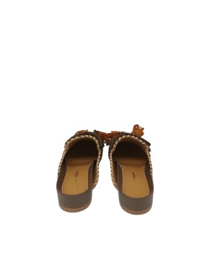 BRUNO PREMI SABOT IN CAMOSCIO COLORE BROWN CON FRANGIA IN TINTA ED ACCESSORI MULTICOLOR, INSERTI IN VITELLO CUOIO, FONDINO GOMM