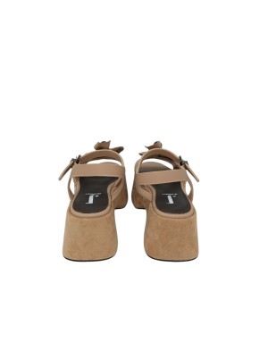 JEANNOT SANDALO DUE FASCE IN NAPPA COLORE SABBIA, ACCESSORIO A FIORE CON PIETRE SULLA FASCIA ANTERIORE, FONDO ZEPPA 7CM FASCIAT