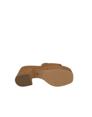 TAMARIS SABOT SPUNTATO UNA FASCIA, TOMAIA IN  INTRECCIATO COLORE COGNAC, TACCO 8CM CONPLATEAU, FONDINO GOMMA