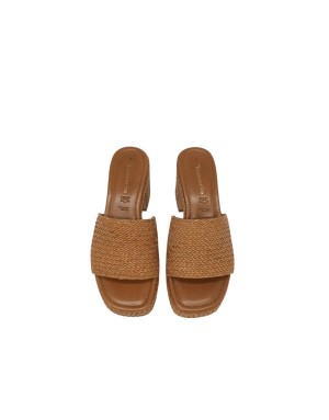 TAMARIS SABOT SPUNTATO UNA FASCIA, TOMAIA IN  INTRECCIATO COLORE COGNAC, TACCO 8CM CONPLATEAU, FONDINO GOMMA