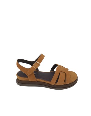 TAMARIS SANDALO RAGNETTO CON CINTURINO ALLA CAVIGLIA, TOMAIA IN CAMOSCIO COLORE COGNAC, FONDO ZEPPA GOMMA 3,5CM