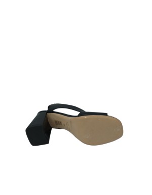 GIANMARCO SORELLI, SANDALO CON SCOLLO A V, TOMAIA IN VITELLO COLORE NERO CON SOTTOPIEDE A POIS, TACCO 8CM FASCIATO IN VERNICE N