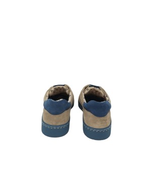 CALLAGHAN  SNEAKER LACCI IN CAMOSCIO INGRASSATO COLORE PIETRA CON TOPPONCINO E FONDO GOMMA COLORE OCEANO