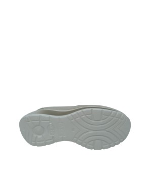 CALLAGHAN MOCASSINO CON VASCHETTA IN CAMOSCIO E VITELLO COLORE BEIGE-CREMA CON PROFILO IN LAMINATO PLATINO, MORSETTO LACCATO IN