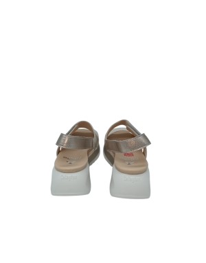 CALLAGHAN  SANDALO DUE FASCE, FASCIA SUPERIORE CON STRAPPO, TOMAIA IN CAMOSCIO, VITELLO E LAMINATO COLORE BEIGE-PLATINO, FONDO 